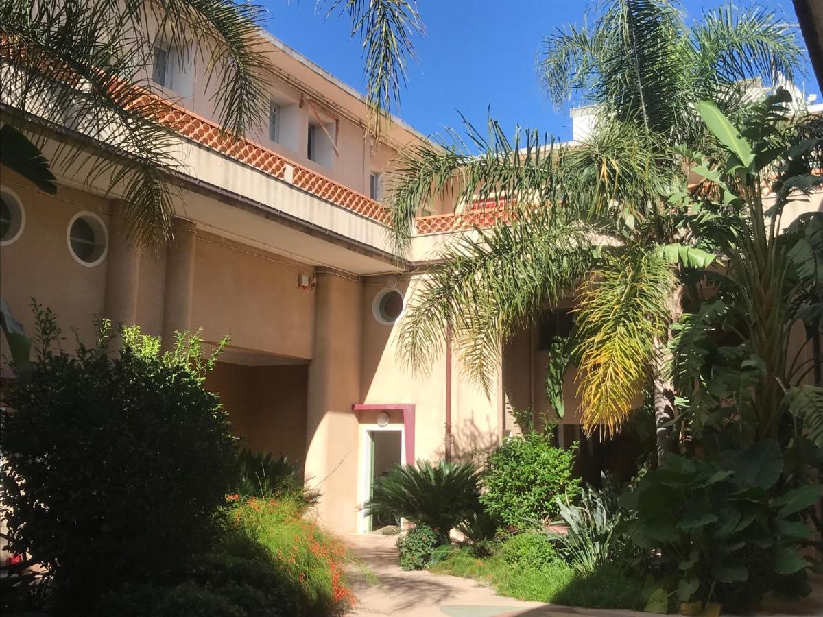 Blue Summer Vibes Appartment For 4P, Ac, Parking, Beachfront, Spa Access -5 La Ciotat Kültér fotó